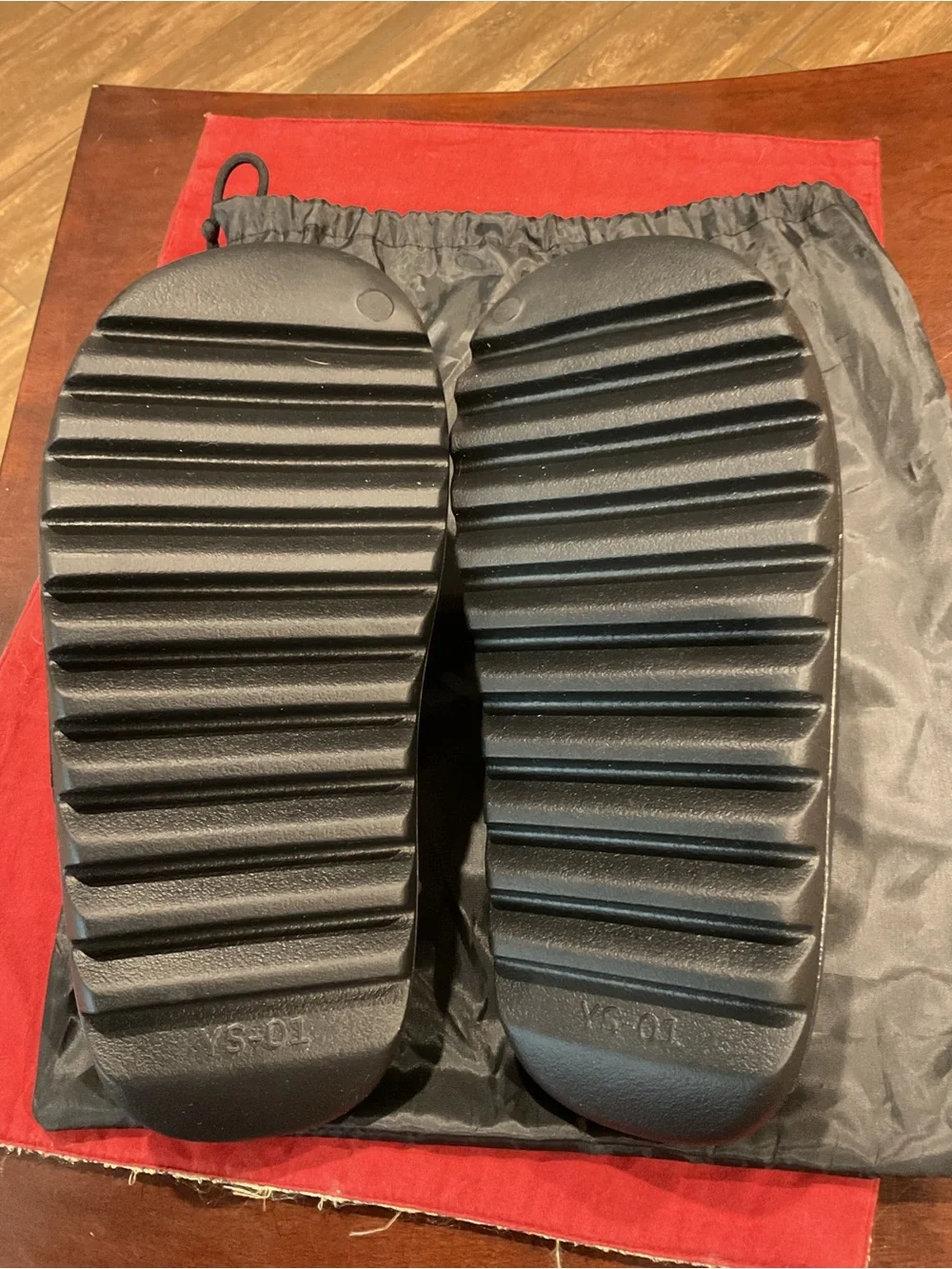 Yeezy Black YS-01 Slide Sandals Size 9